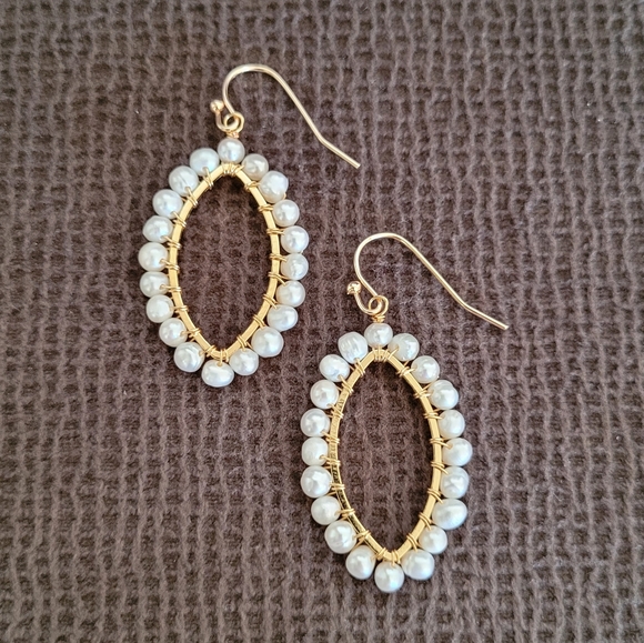 Iris & Lily Freshwater Pearls Earrings - Picture 8 of 9